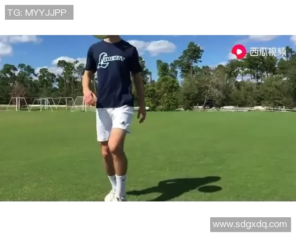 足球球星颠球技巧详解图解 从基础到进阶轻松掌握颠球秘诀